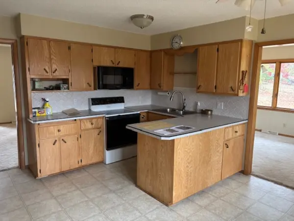 2321 NW Polk City Dr, Ankeny, IA 50023-8876