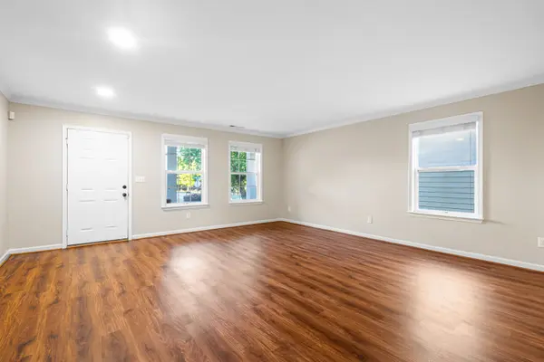 30 Parklane Cir, Newnan, GA 30265-5583
