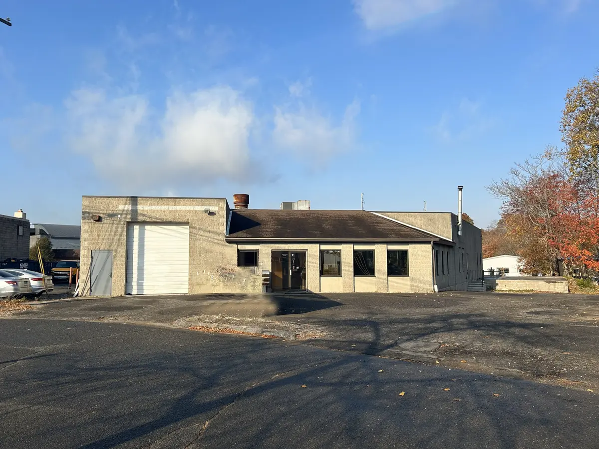 60 Lupes Drive, Stratford, CT 06615