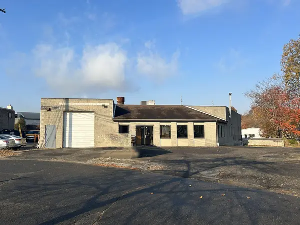 60 Lupes Drive, Stratford, CT 06615