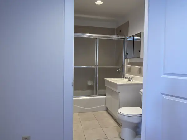 45-02 Ditmars Blvd #113, Astoria, NY 11105