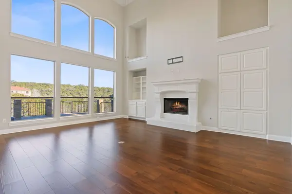 122 Vailco Ln, Austin, TX 78738
