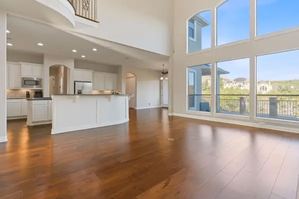 122 Vailco Ln, Austin, TX 78738