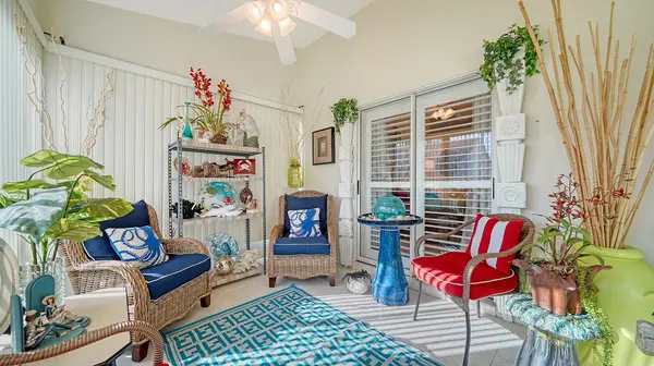 4133 Rosas Ave, Sarasota, FL 34233-1614