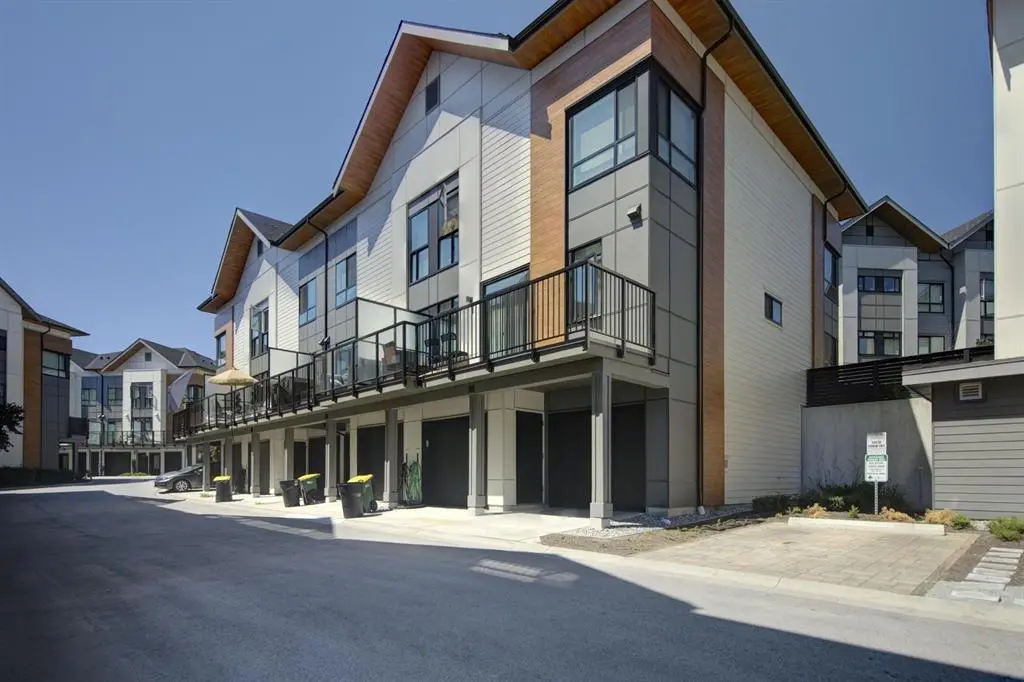15111 Edmund Dr #115, Surrey, BC V3S 0A5