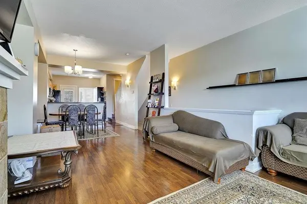15065 58 Ave #13, Surrey, BC V3S 8Z5