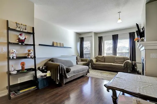 15065 58 Ave #13, Surrey, BC V3S 8Z5