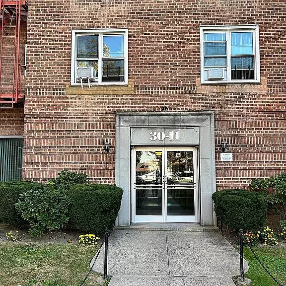 3011 Parsons Blvd APT 3A, Flushing, NY 11354