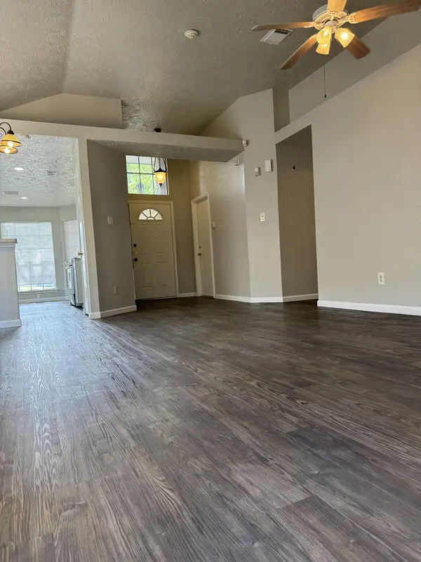 11207 Fall Breeze Dr, Houston, TX 77064-4862