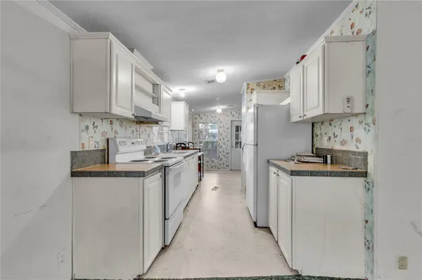 9520 Merton St, New Port Richey, FL 34654-4159
