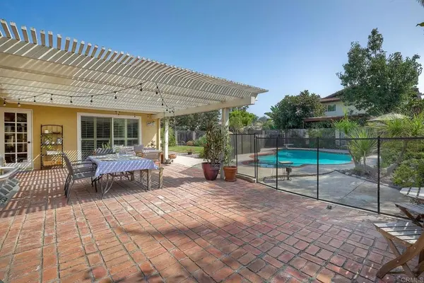 5660 Loping Ln, Bonita, CA 91902