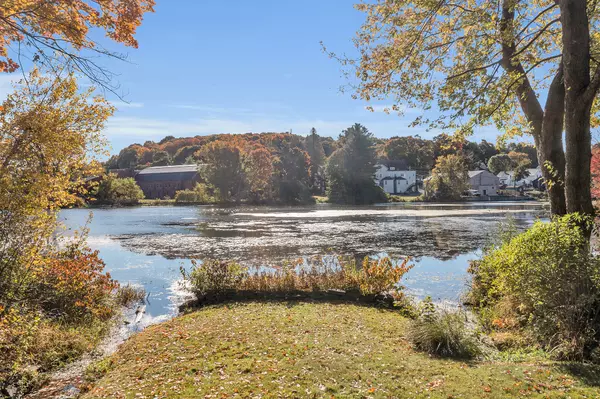 Hudson, MA 01749-2010,58 River St