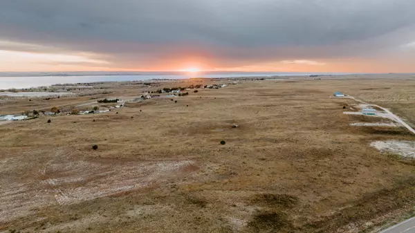 Ogallala, NE 69153,0000 Lake Mac