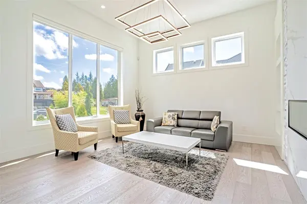 5545 146 St, Surrey, BC V3S