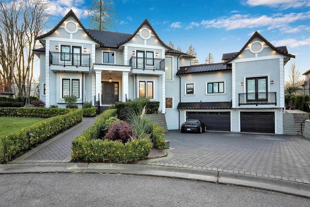 6139 152B St, Surrey, BC V3S 1E7