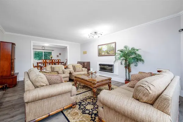 15545 58A Ave, Surrey, BC V3S 4N8