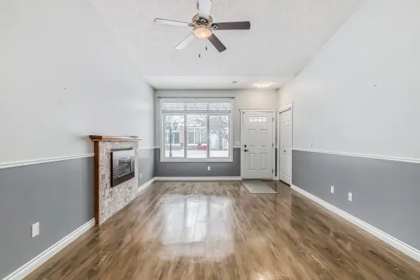 Sunvale Cres, High River, AB T1V