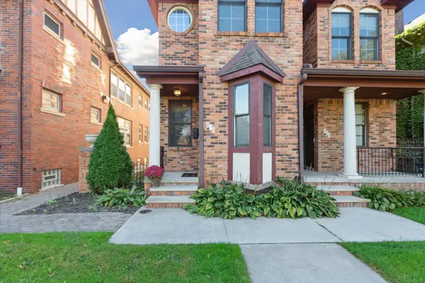 430 Ferry St E, Detroit, MI 48202-3814