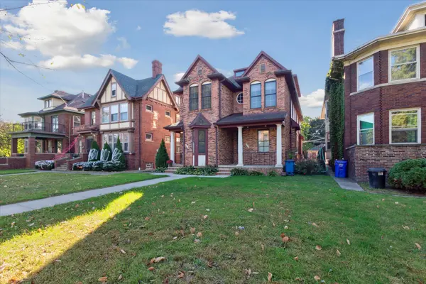 430 Ferry St E, Detroit, MI 48202-3814