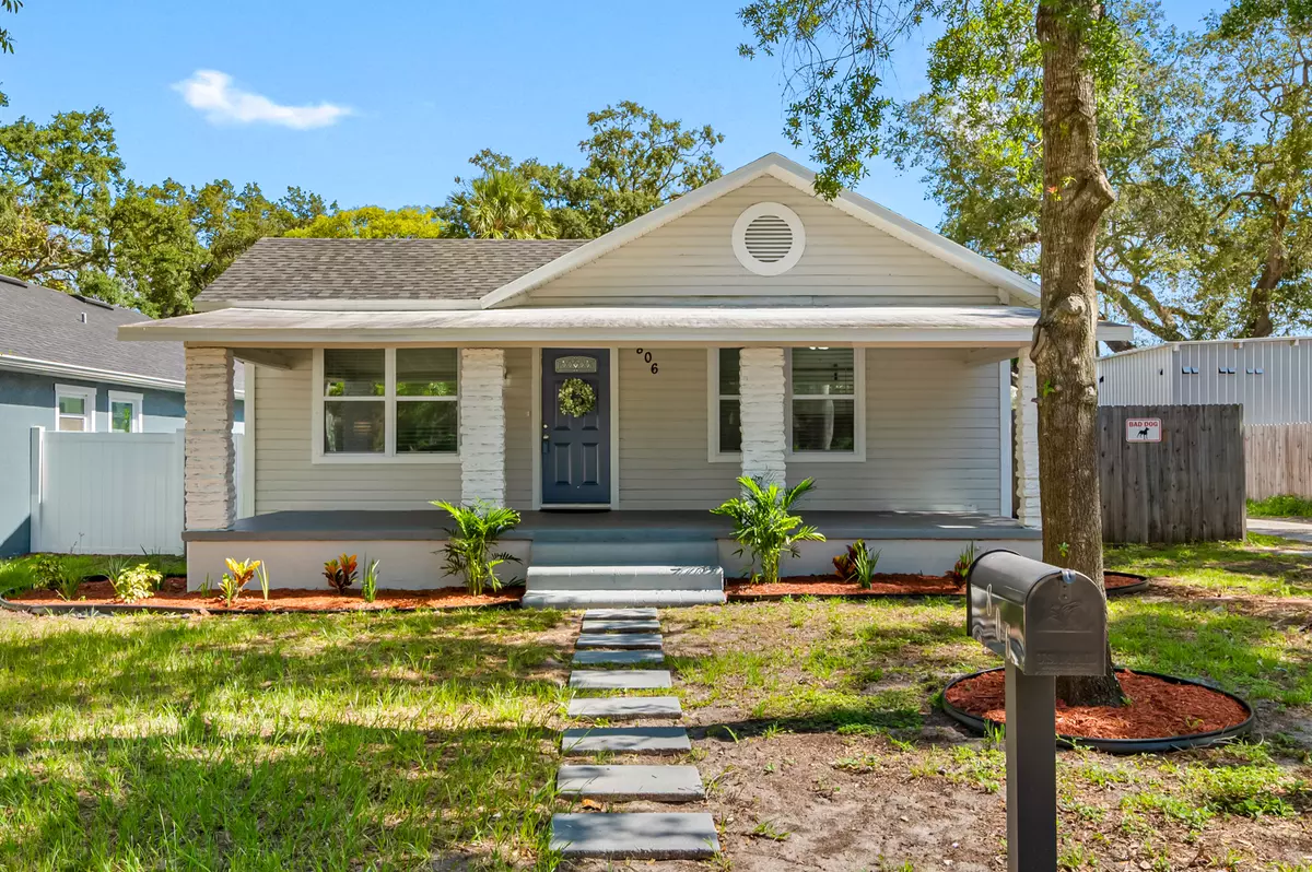 Tampa, FL 33604,806 E Hanna Ave