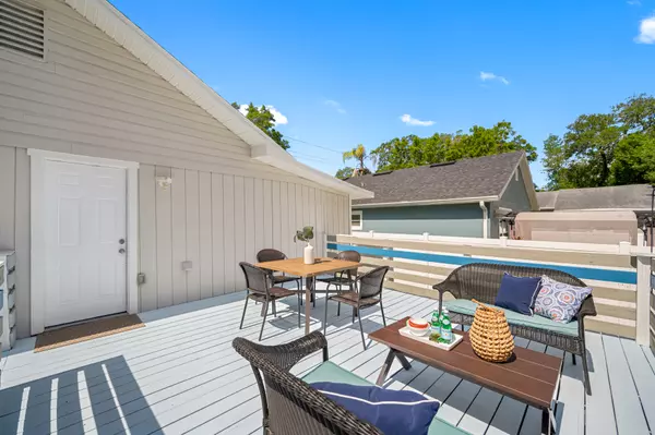 Tampa, FL 33604,806 E Hanna Ave