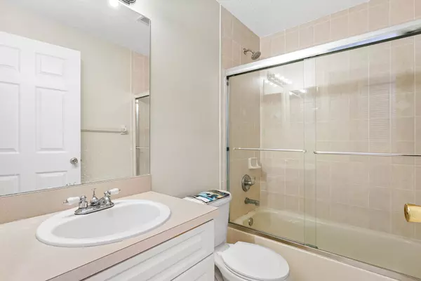 Tampa, FL 33604,8116 N Orleans Ave