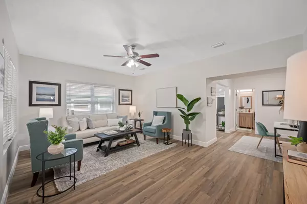 Tampa, FL 33604,806 E Hanna Ave