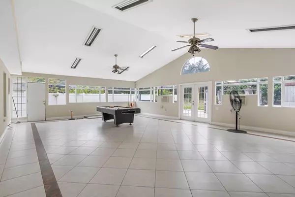 Tampa, FL 33604,8116 N Orleans Ave