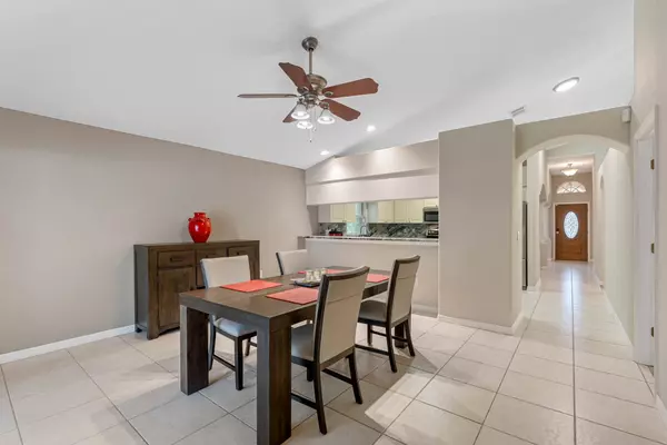 Tampa, FL 33604,8116 N Orleans Ave