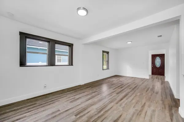 2015 E Waters Ave, Tampa, FL 33604