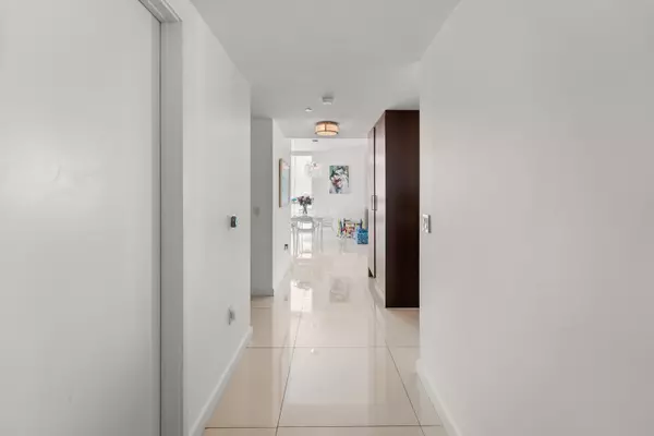 7935 East Dr #1101, North Bay Village, FL 33141-3682