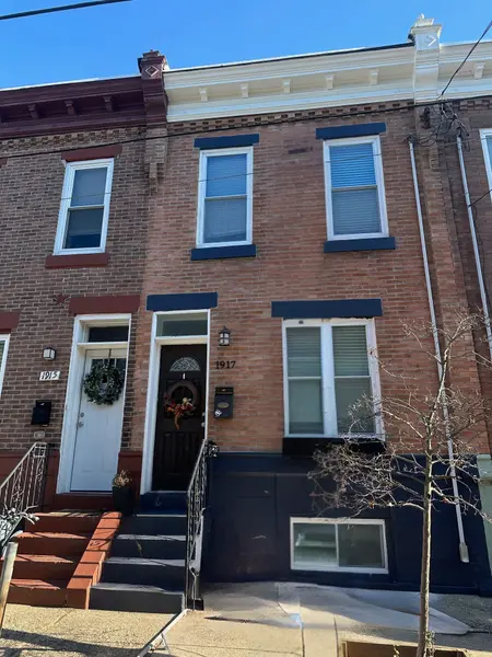 1917 S Lambert St, Philadelphia, PA 19145-2824