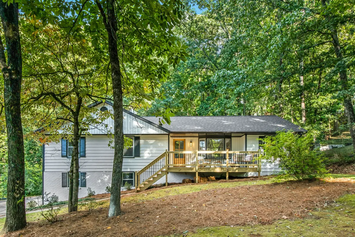 2152 Tourney Dr NE, Marietta, GA 30062-1756