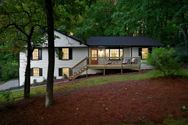 2152 Tourney Dr NE, Marietta, GA 30062-1756