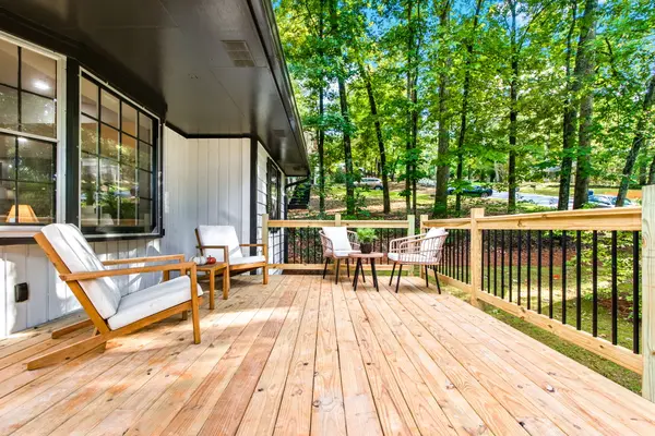 2152 Tourney Dr NE, Marietta, GA 30062-1756