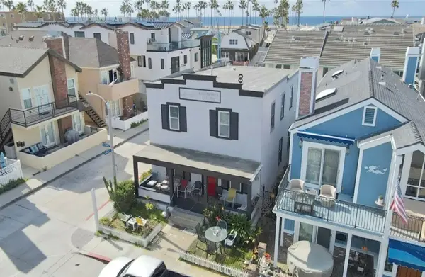 421 Harding St, Newport Beach, CA 92661-1238