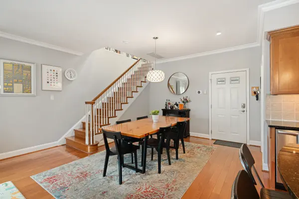 3867 Terrace St, Philadelphia, PA 19128-5215