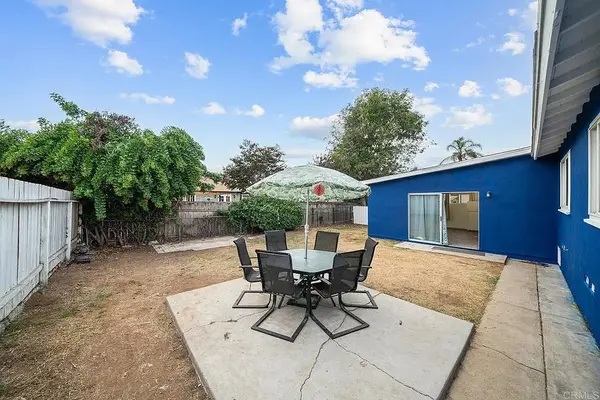 194 Corte Helena Ave, Chula Vista, CA 91910-1904
