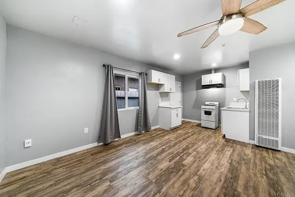 194 Corte Helena Ave, Chula Vista, CA 91910-1904