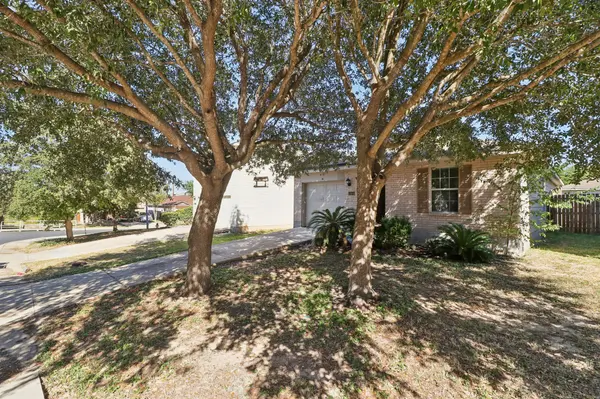 5514 Bat Cyn, San Antonio, TX 78252-2257