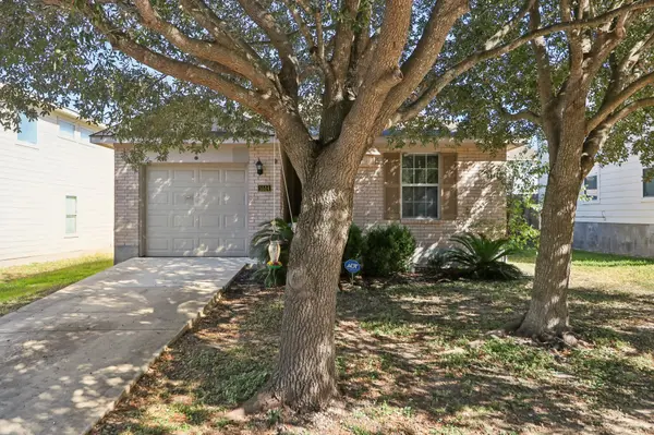 5514 Bat Cyn, San Antonio, TX 78252-2257