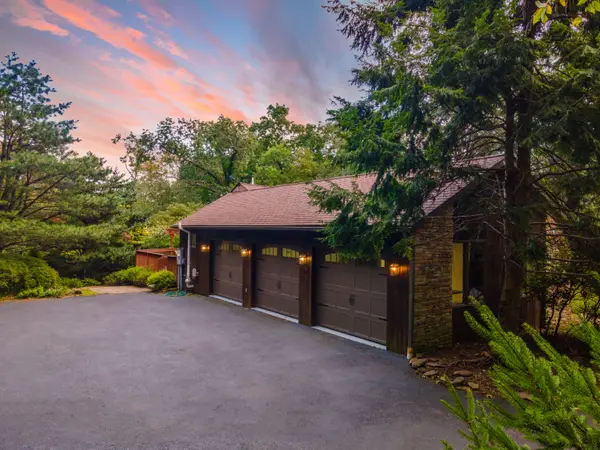 439 Fancy Hill Rd, Boyertown, PA 19512-8160