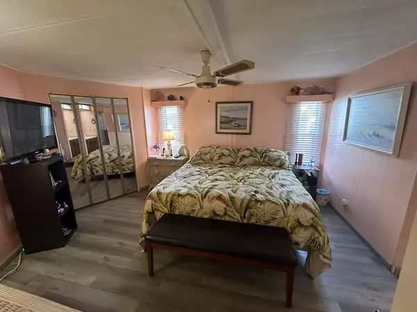 North Fort Myers, FL 33917-2955,670 Brigantine Blvd