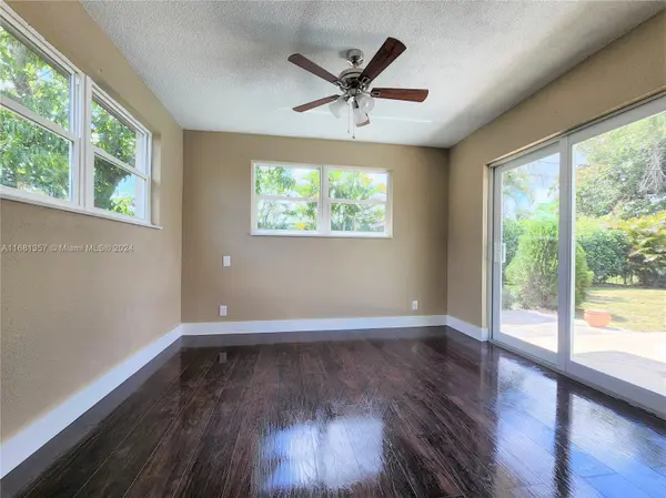 5840 NW 16th St, Sunrise, FL 33313-4705