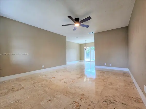 5840 NW 16th St, Sunrise, FL 33313-4705