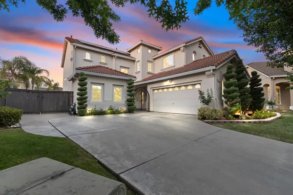 2037 Riggs Ave, Sacramento, CA 95835-1629
