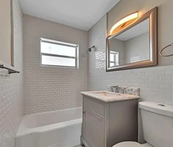 245 SW 6th St, Dania Beach, FL 33004-3943