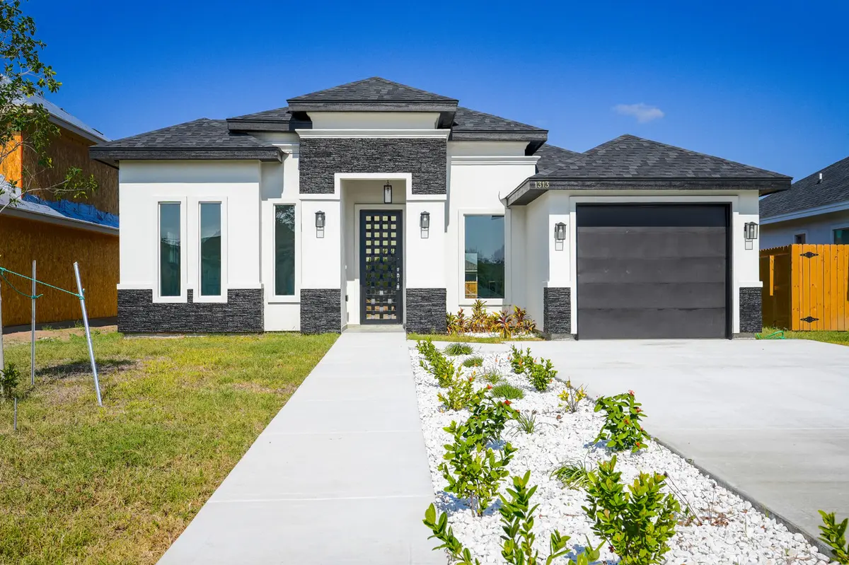 W Franklin Ave, Alton, TX 78573