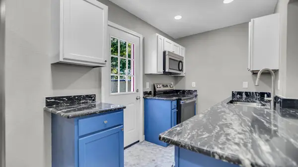 22 W Adkinson Dr, Pensacola, FL 32506