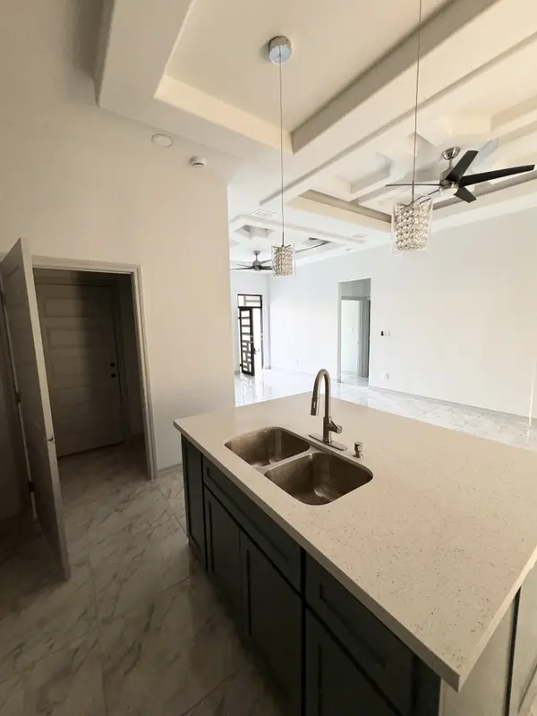 W Franklin Ave, Alton, TX 78573